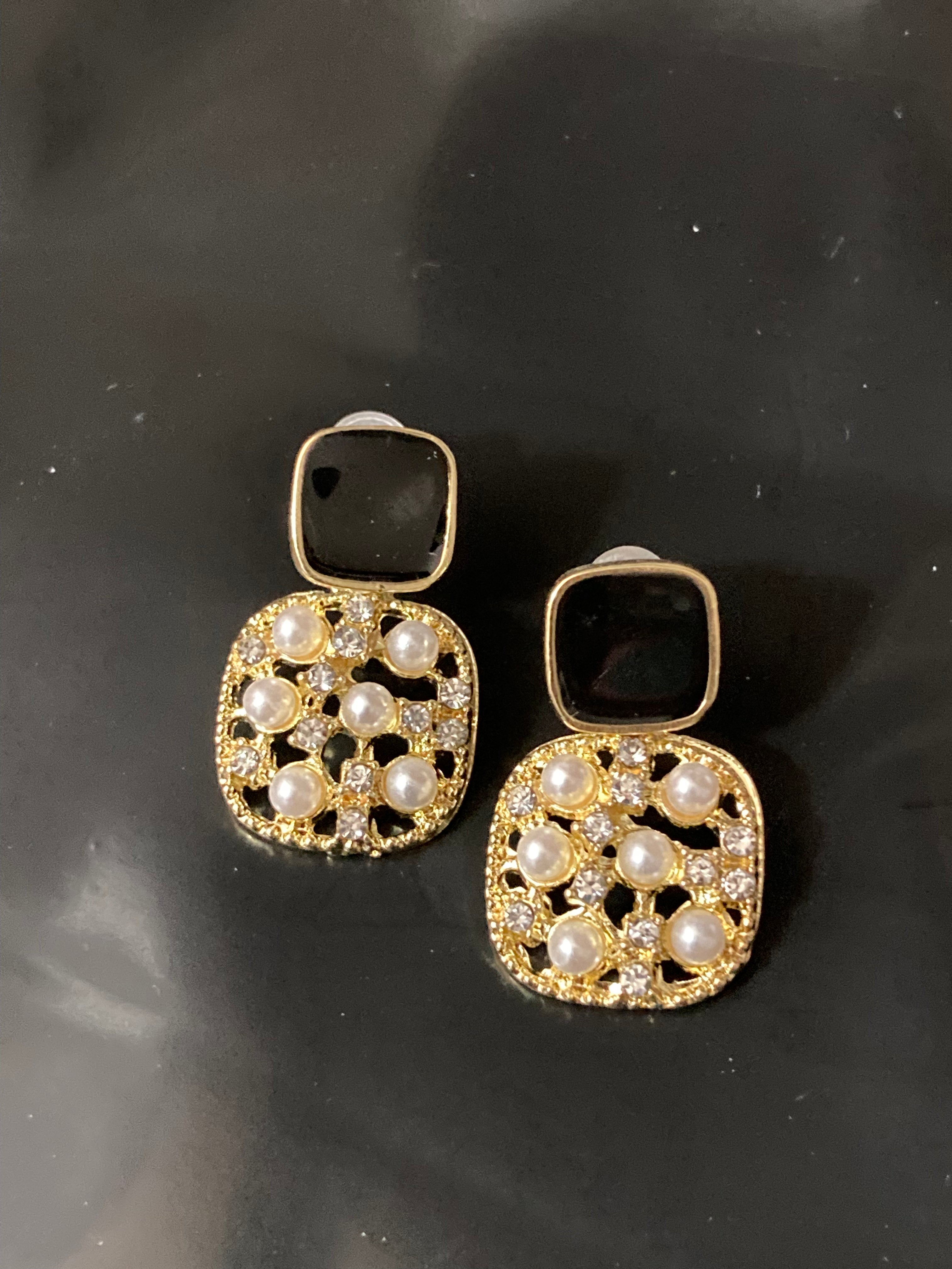 Black enamel and seed pearl gold tone drop earrings pierced