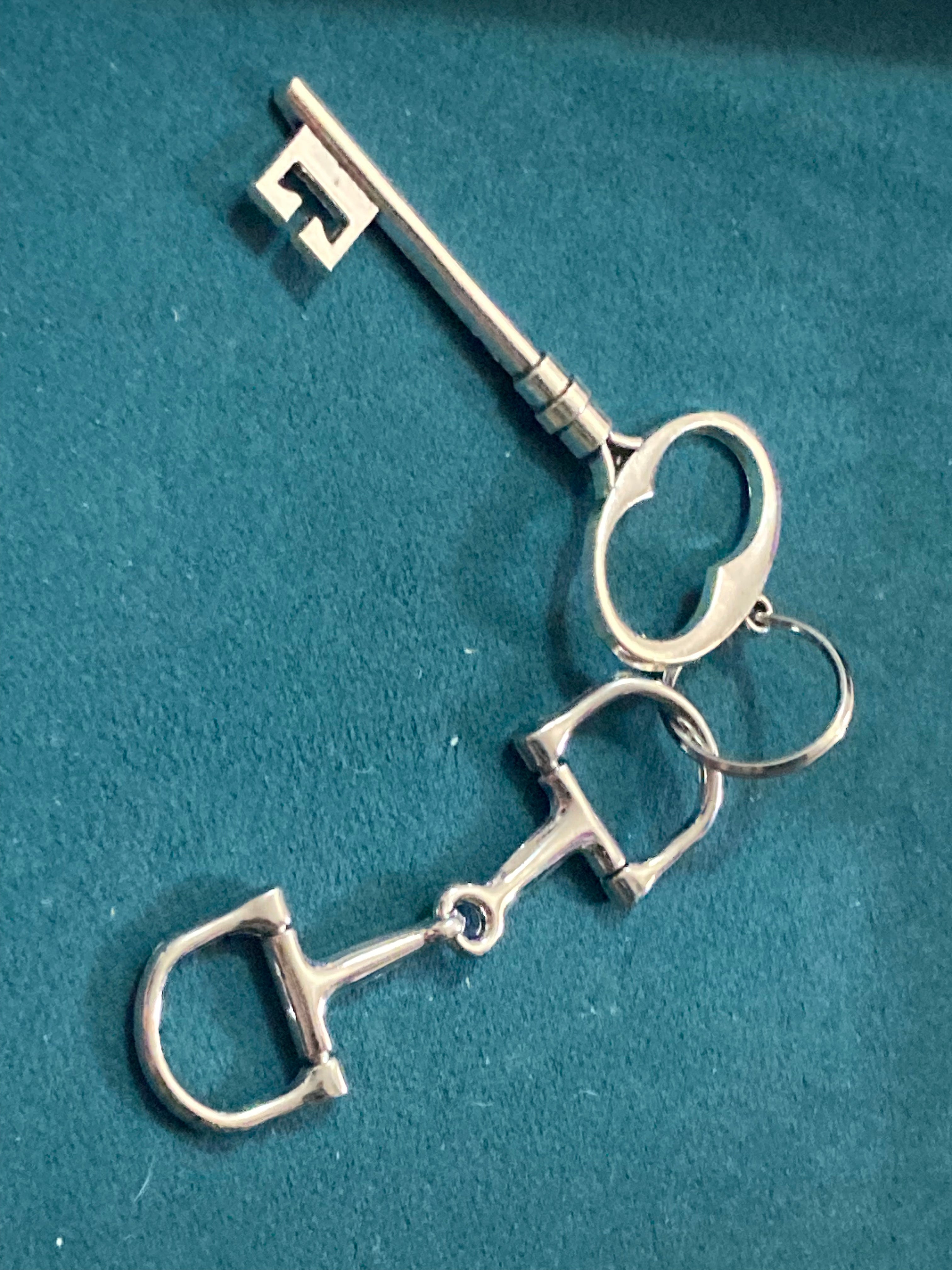 Silver horse bit snaffle keyring