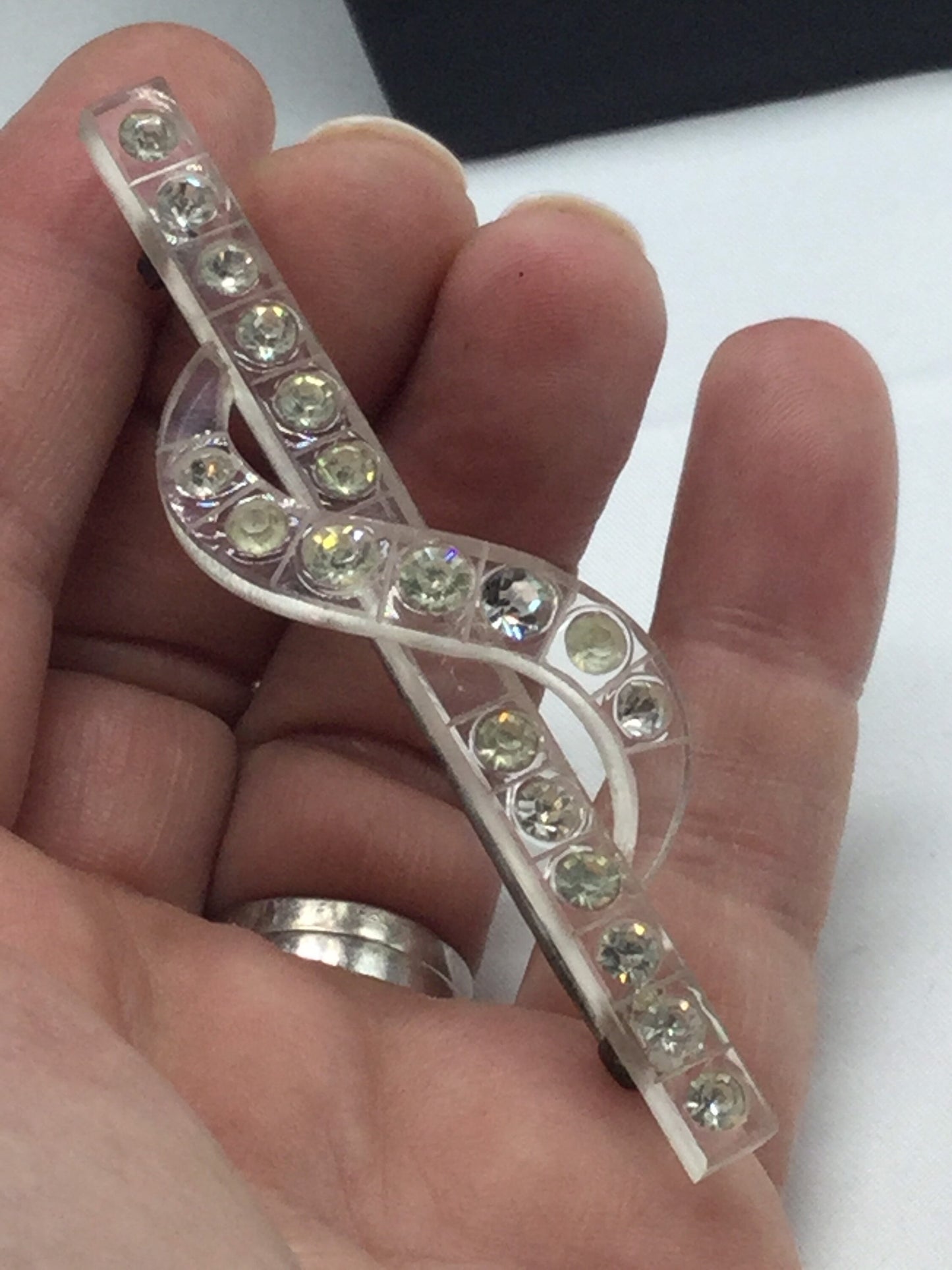 Vintage 1930s 8cm long clear lucite celluloid diamanté paste brooch