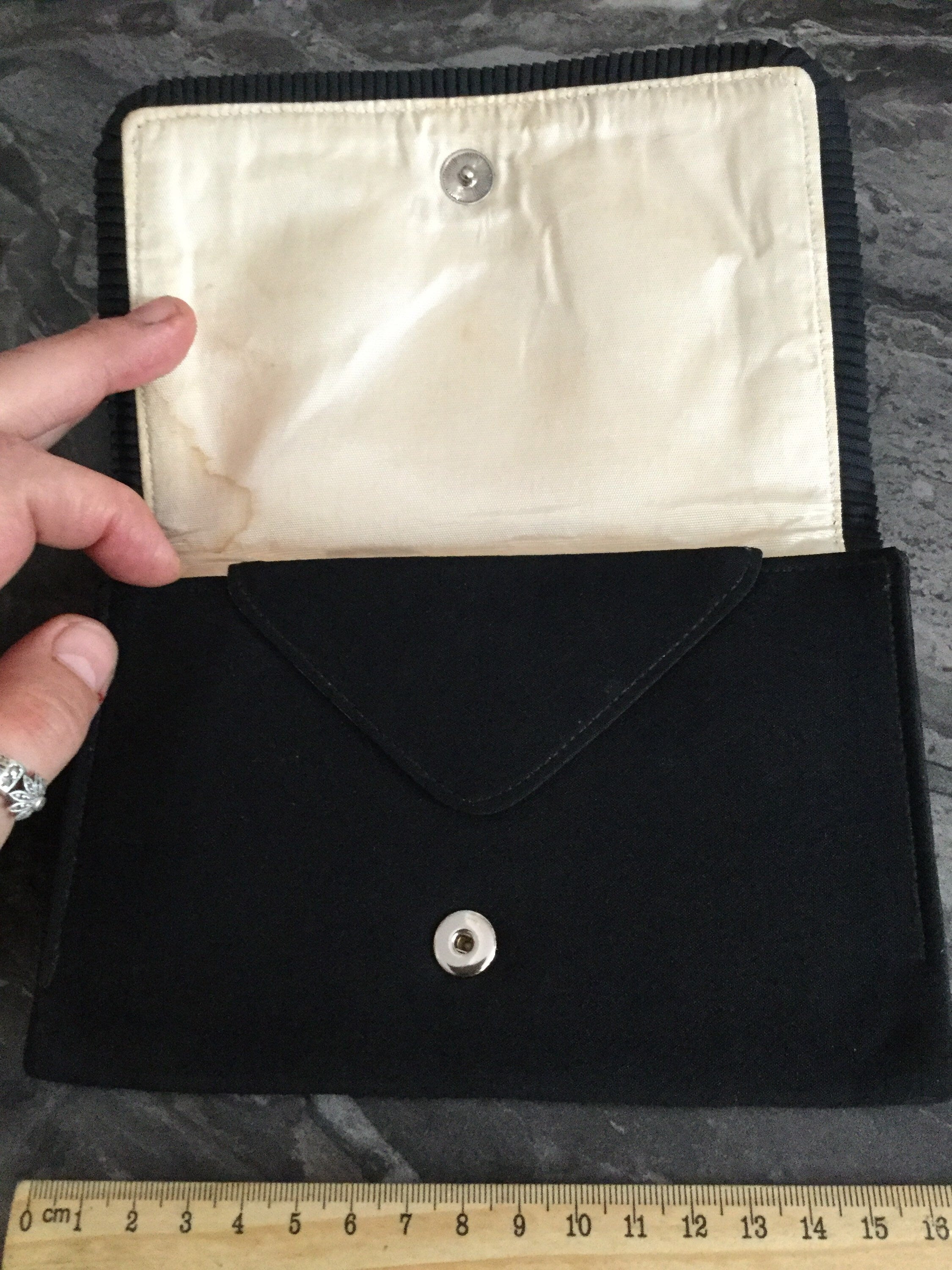 Lucite Handbag, 60s Clutch, Evening Bag, Chain Strap, 1960s Fashion, Black  Gold, Vintage Purse, Small Evening Bag - Etsy | Evening bags, 60s clutch,  Vintage purse