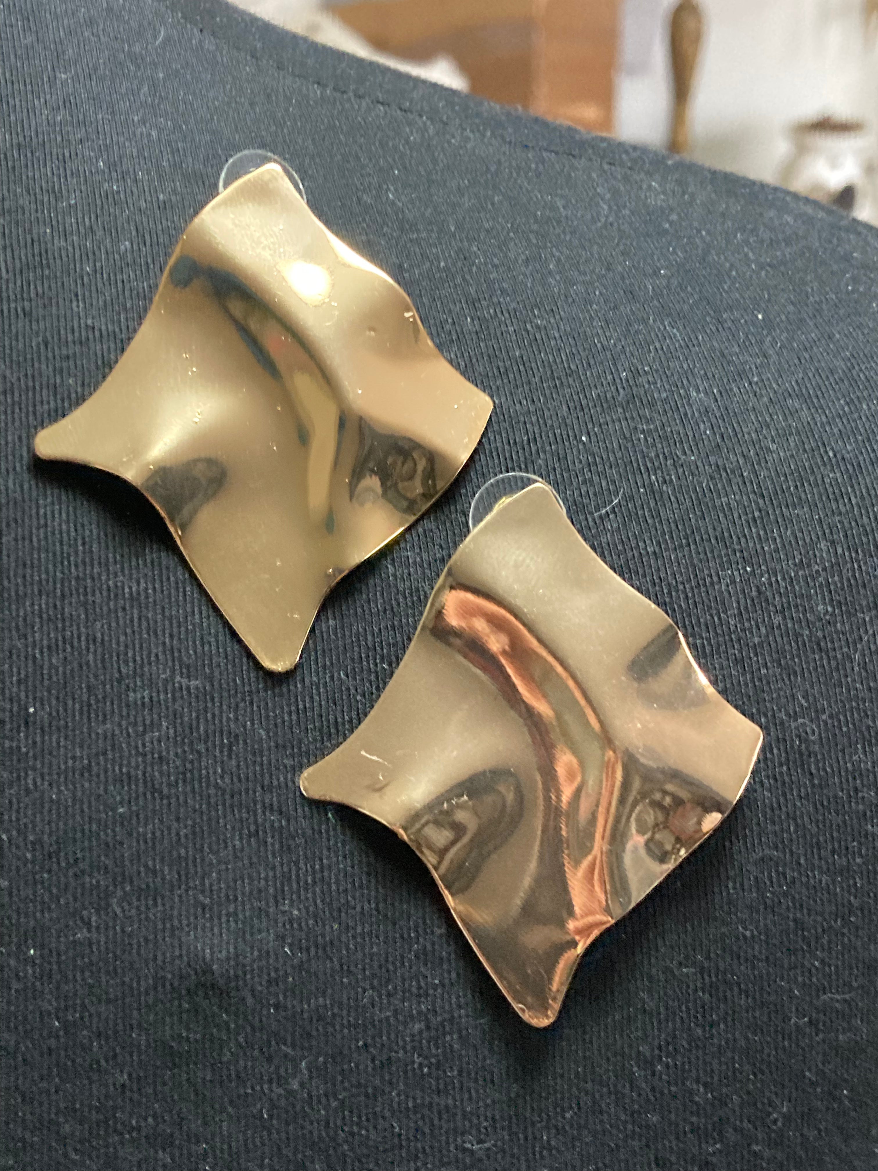 Oversized gold square crumpled earrings