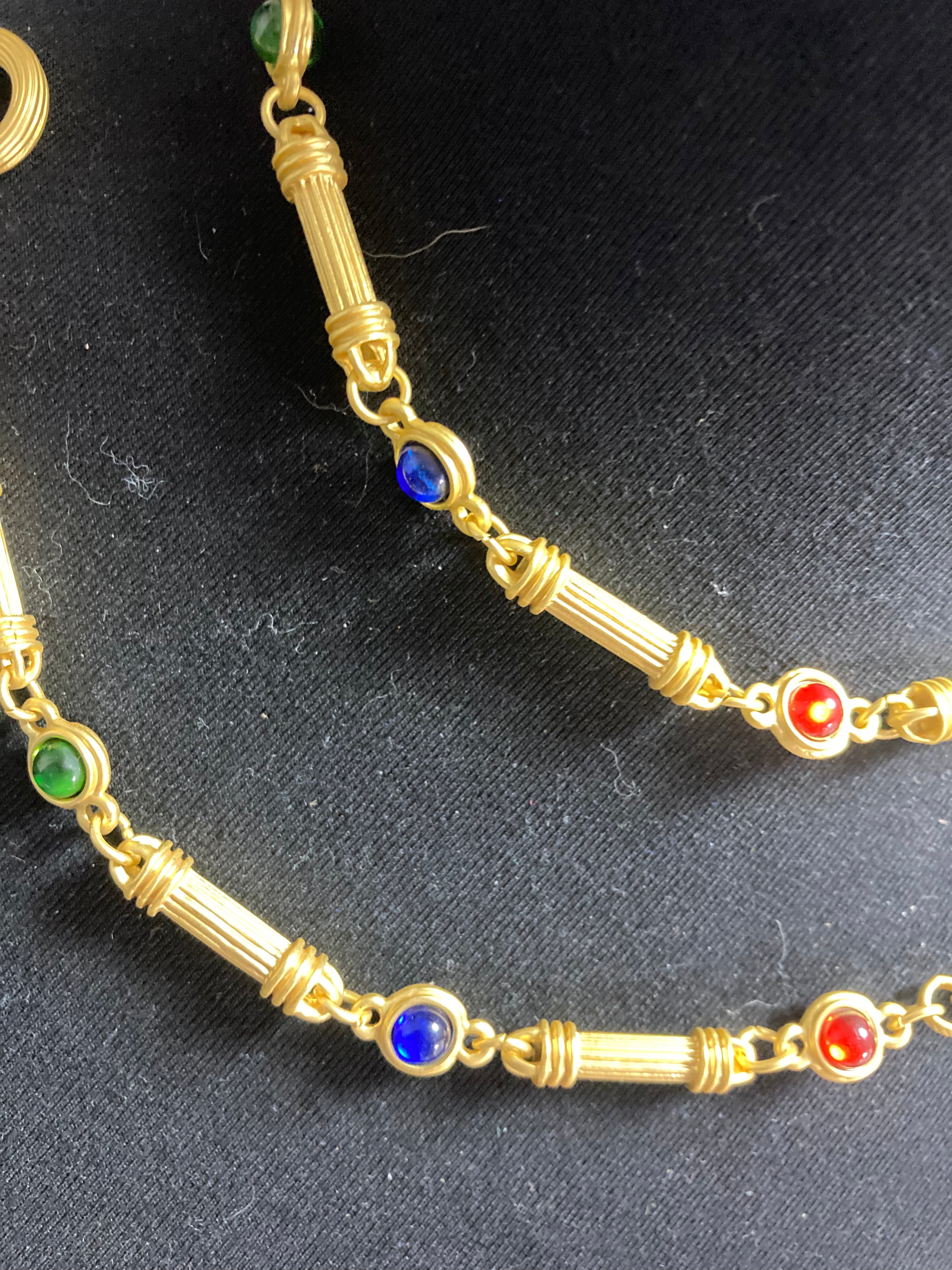 Matt gold Etruscan gripoix necklace bracelet set