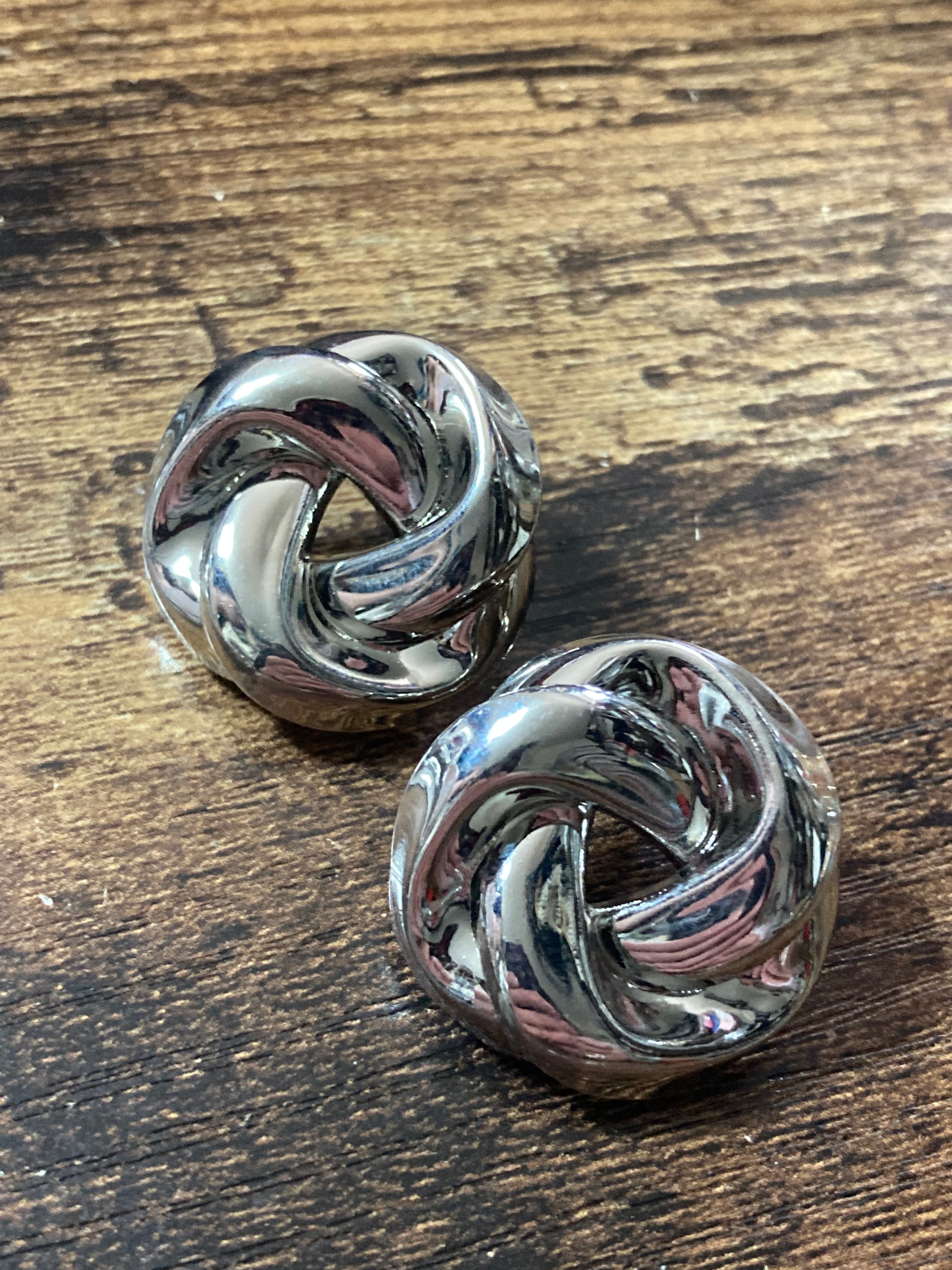 Silver embossed knot earrings