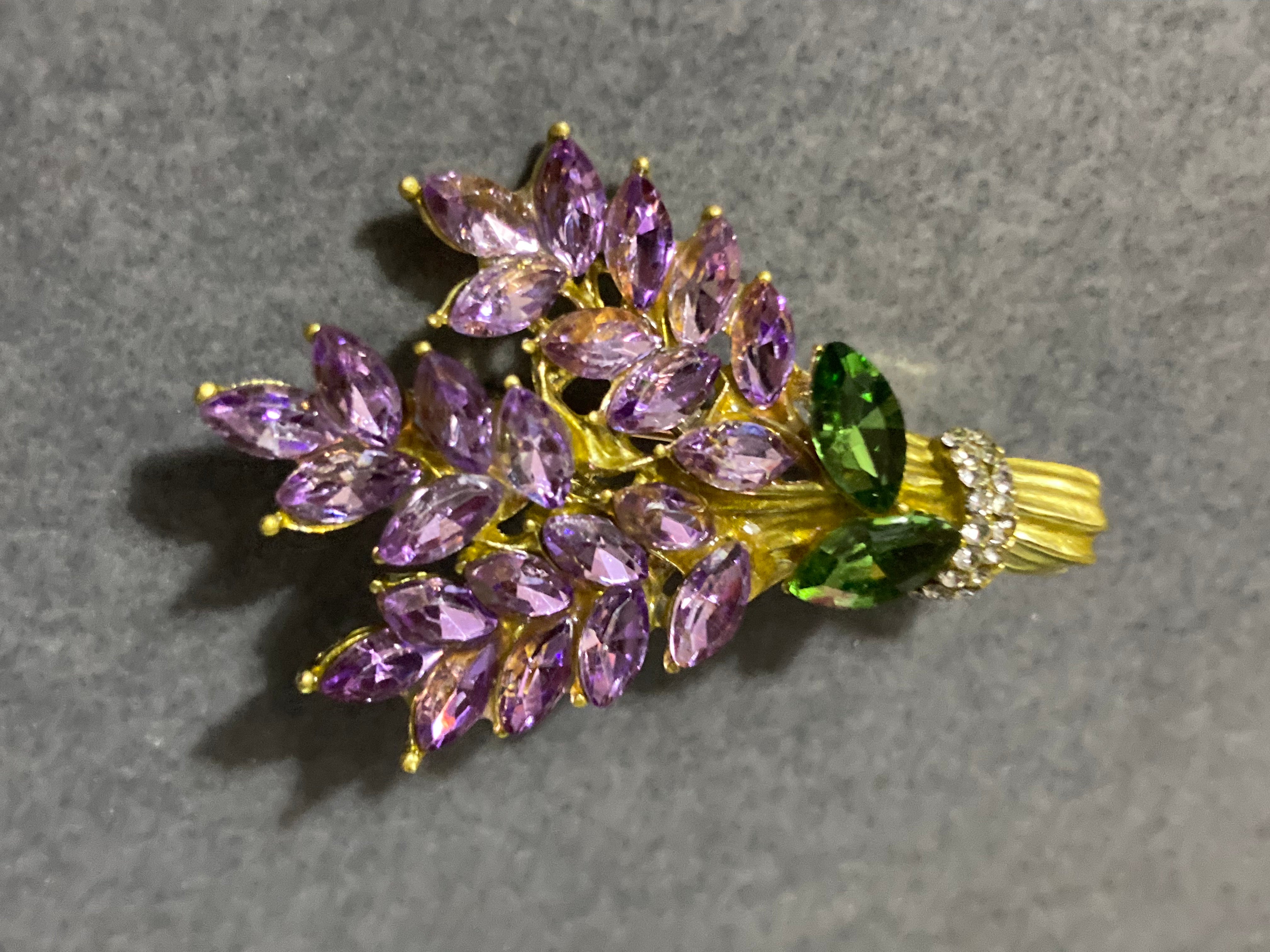 Diamanté lilac lavender floral brooch NEW