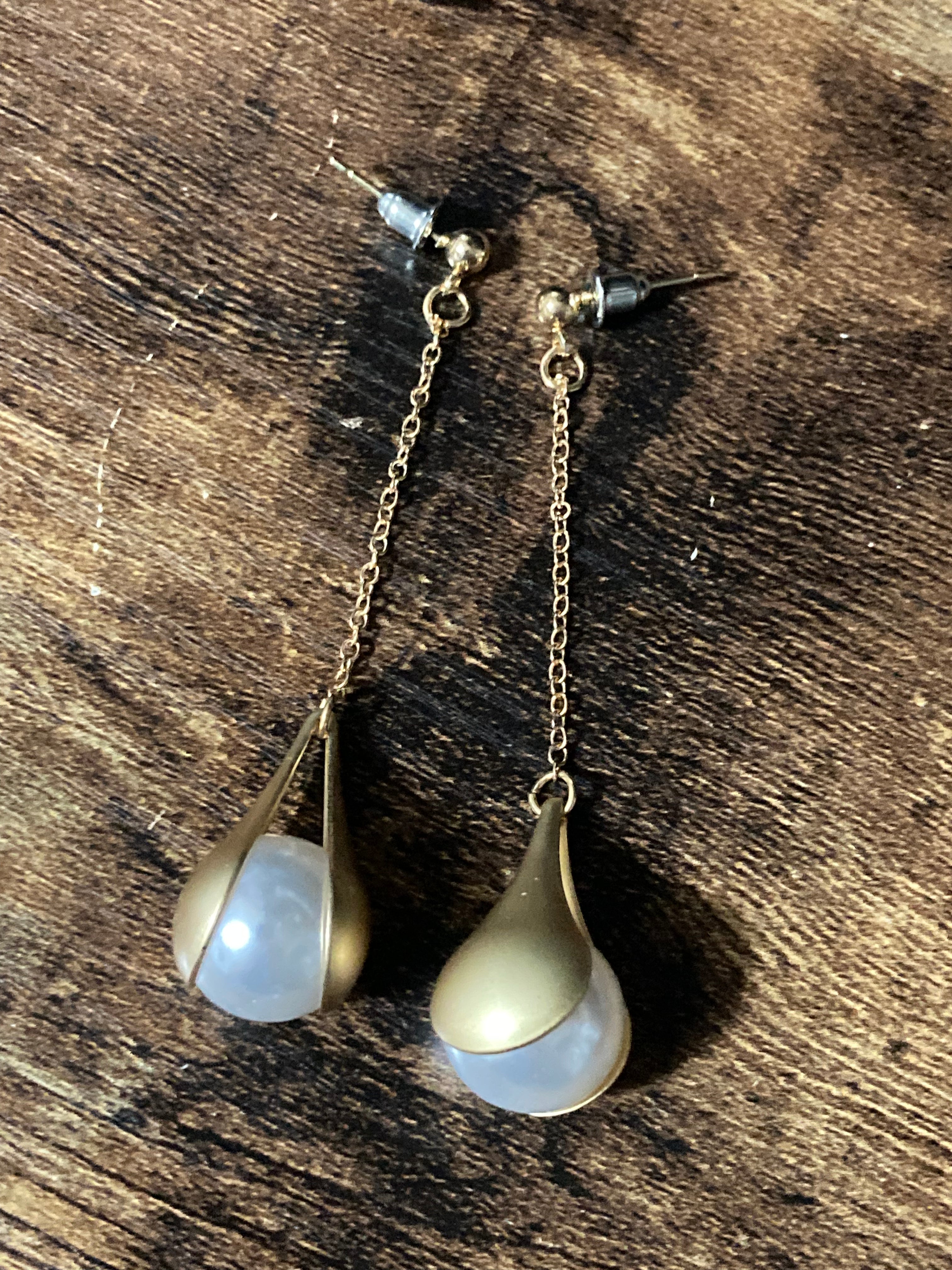 Long gold chain link pearl earrings