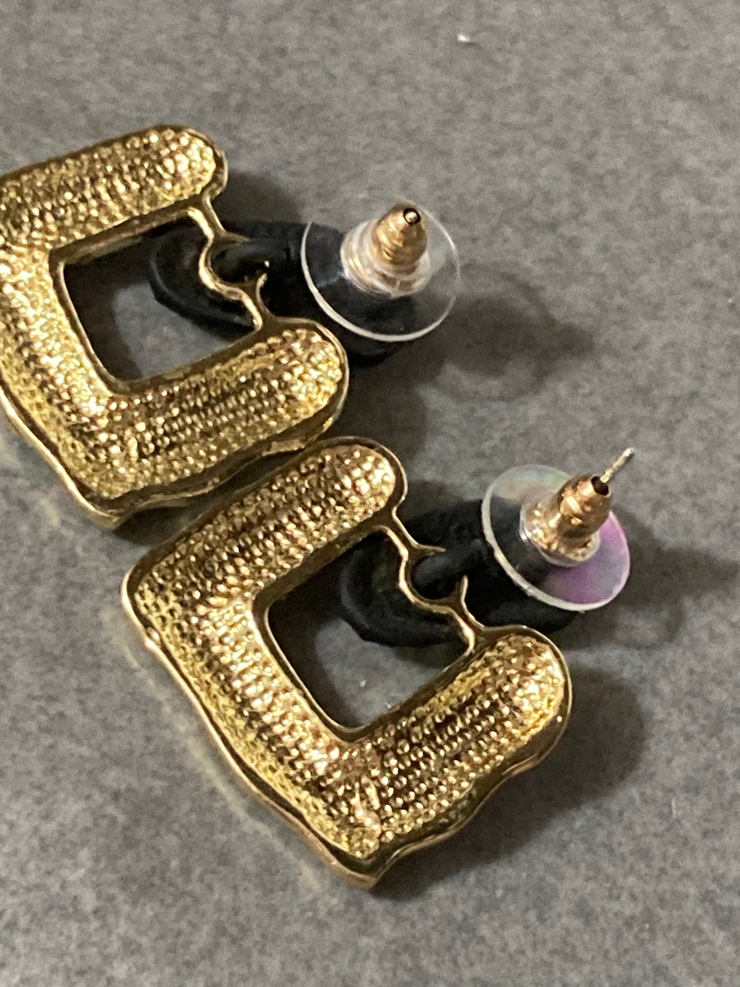 Door knocker earrings Black and gold