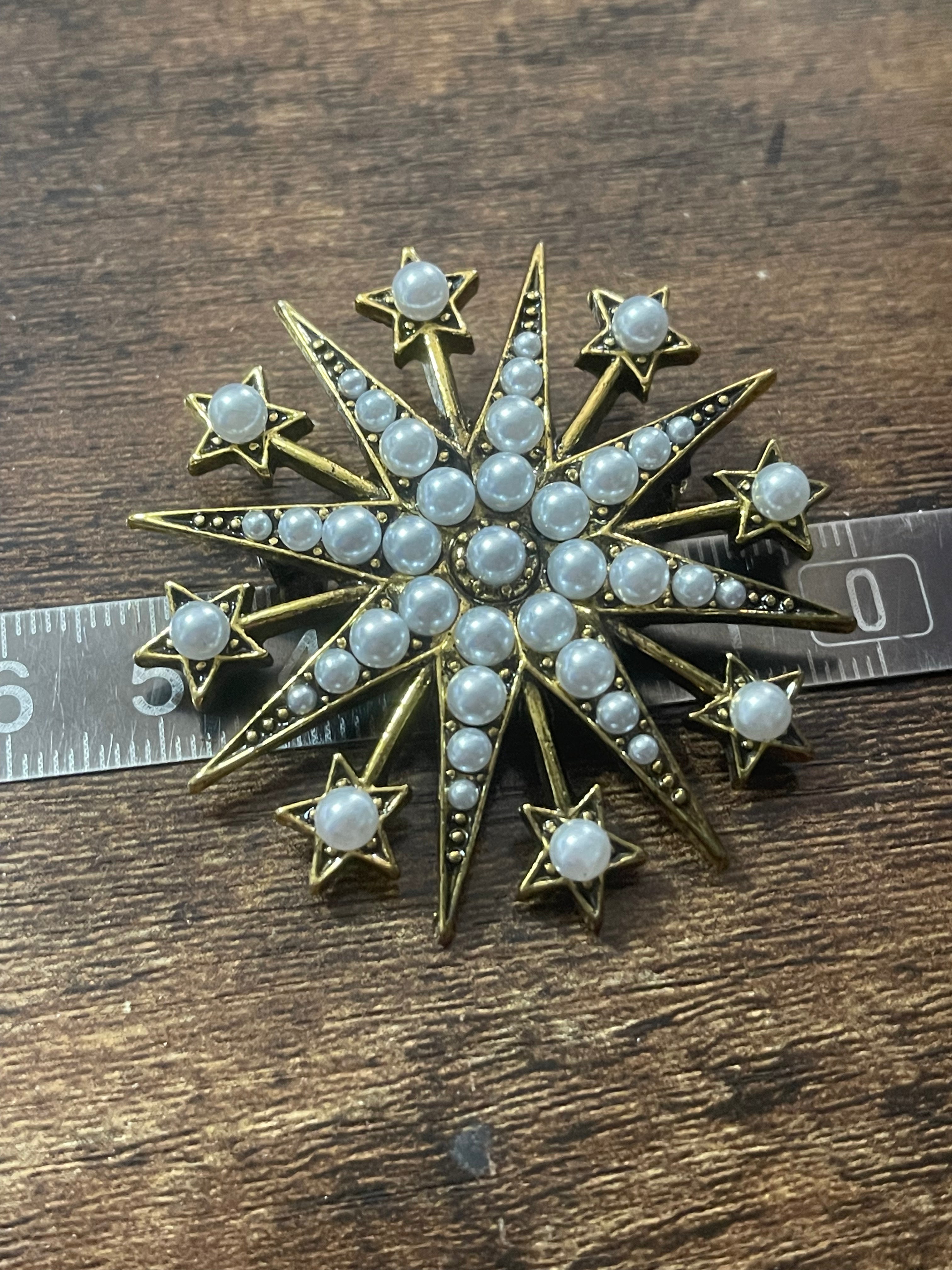 Large star brooch antique gold tone with seed pearls