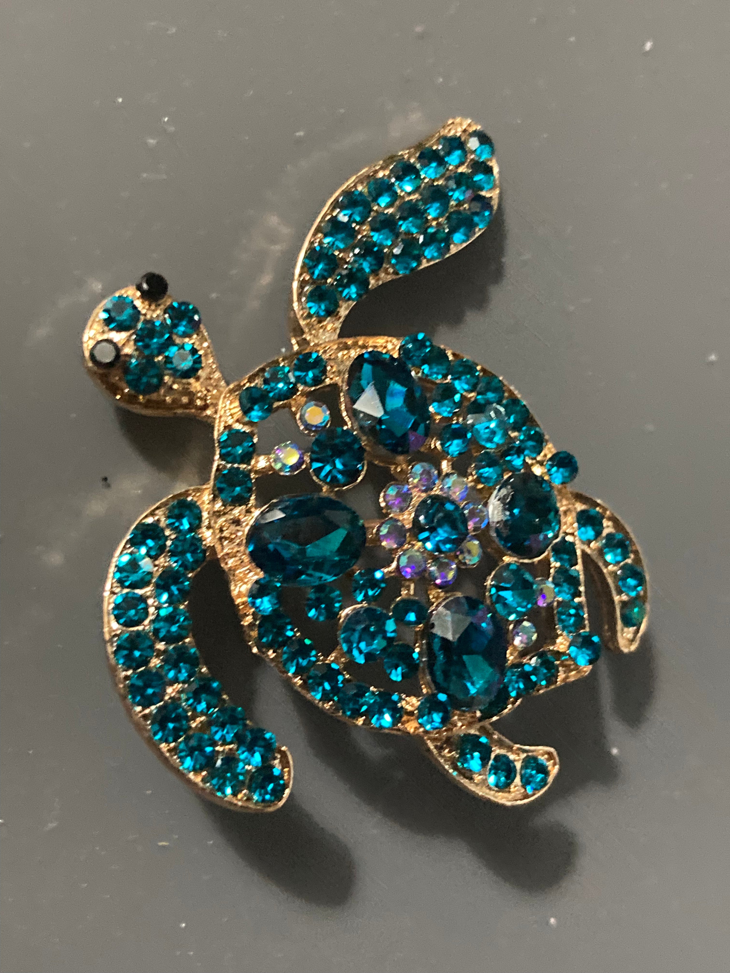 Teal blue diamanté sea turtle brooch NEW