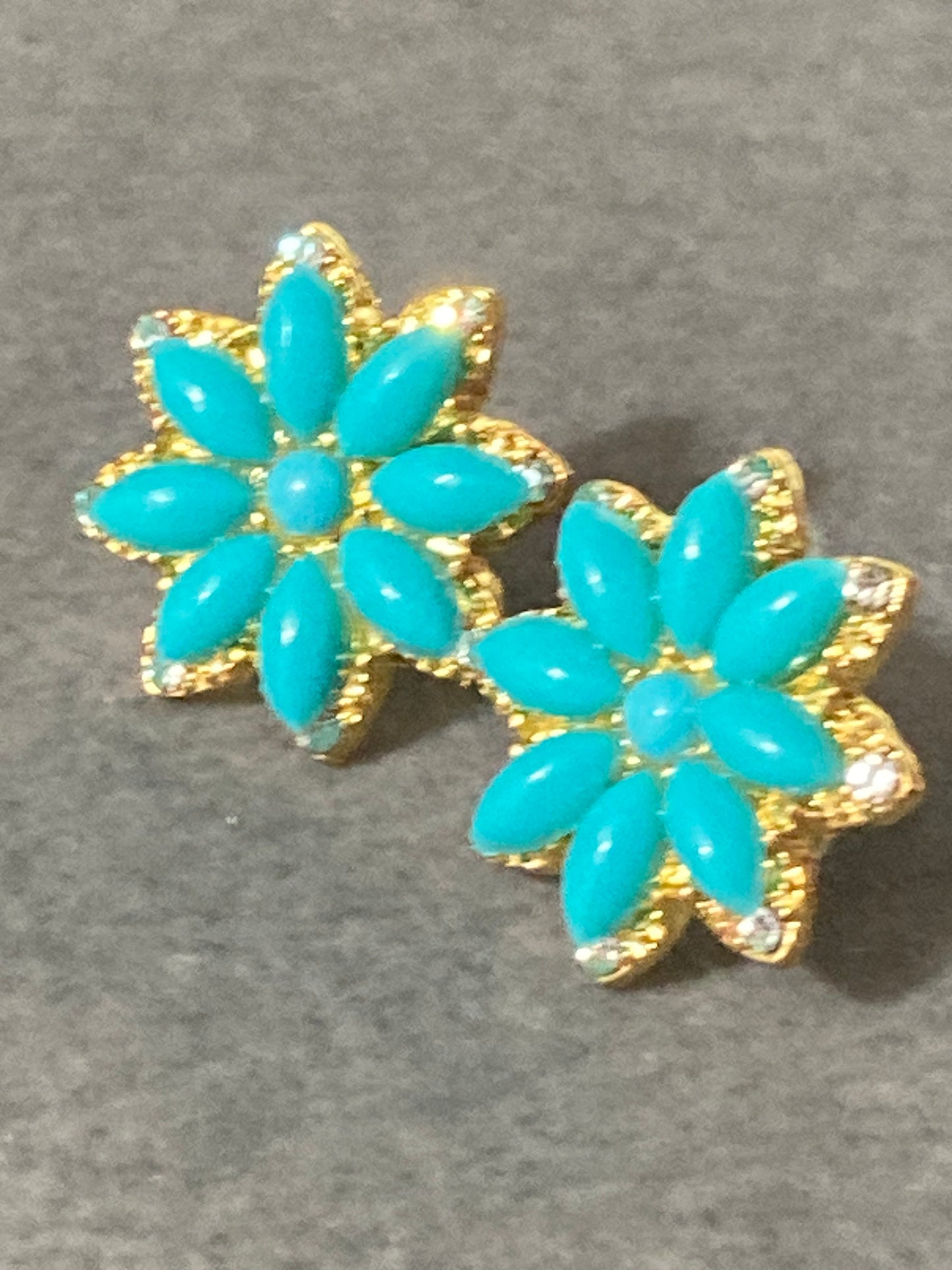 Small turquoise diamanté flower stud earrings