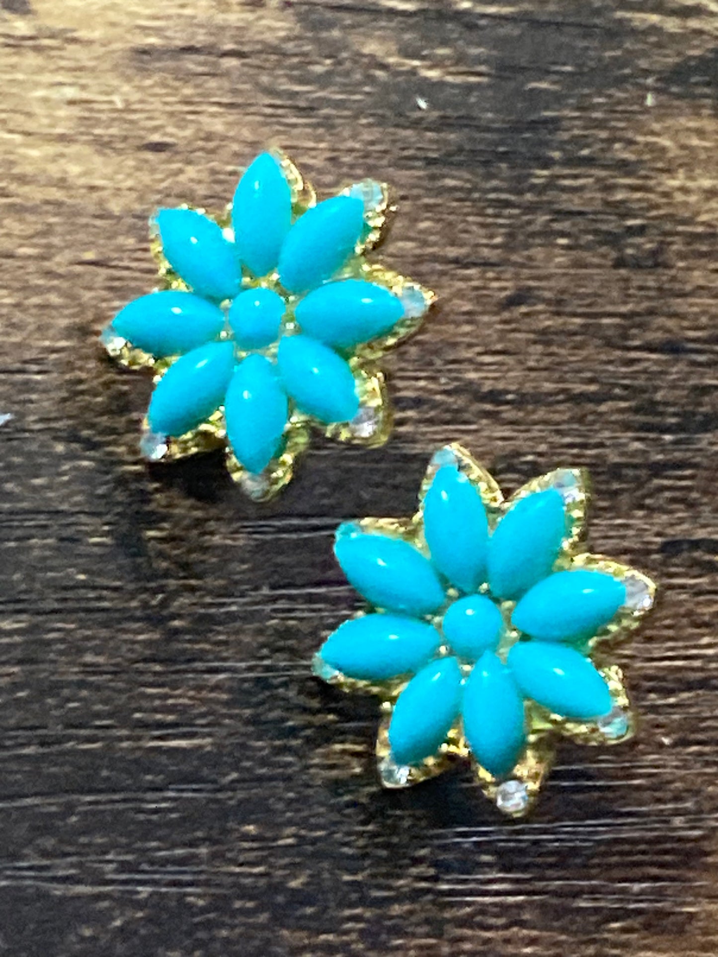 Small turquoise diamanté flower stud earrings